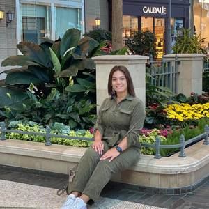 Meet your Posher, Farhat